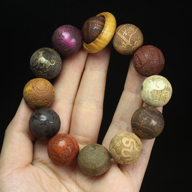 Ethnic style sandalwood Buddhi - Running Gear Car 리뷰 및 가격